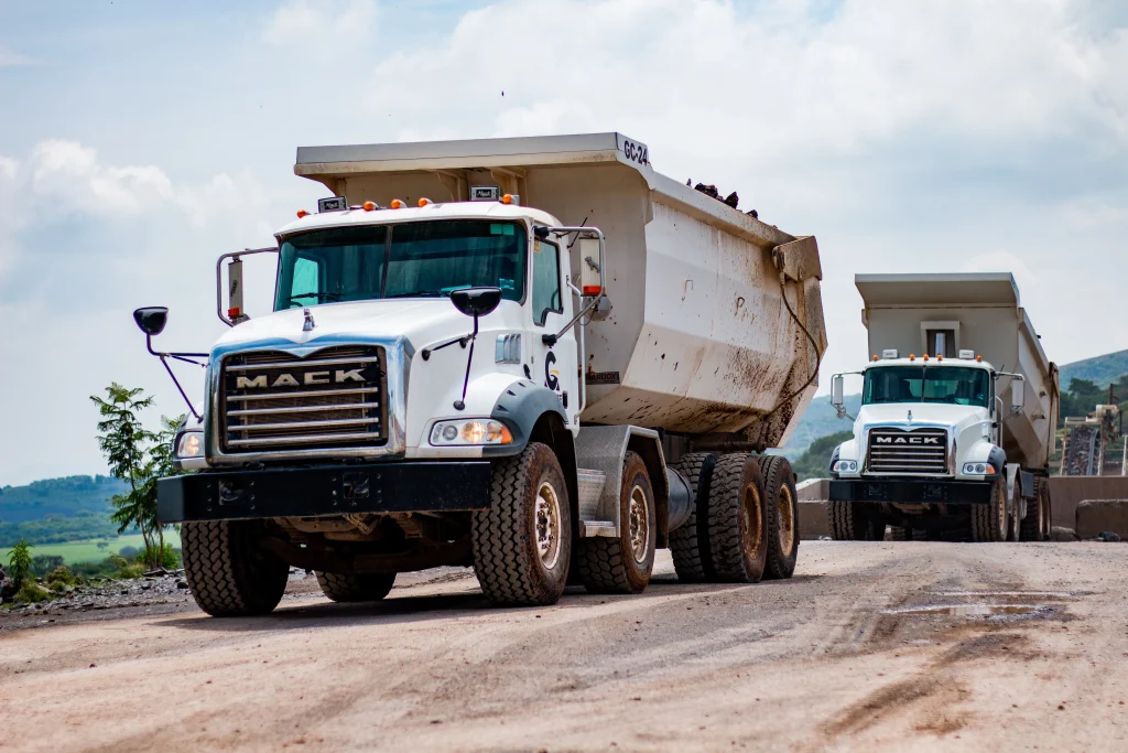 Transporte de carga terrestre | Salfa Camiones